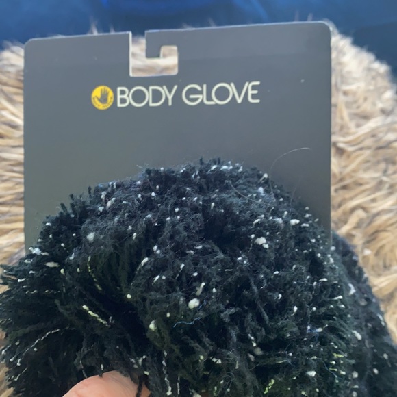body glove sleigh all day beanie - Picture 3 of 3